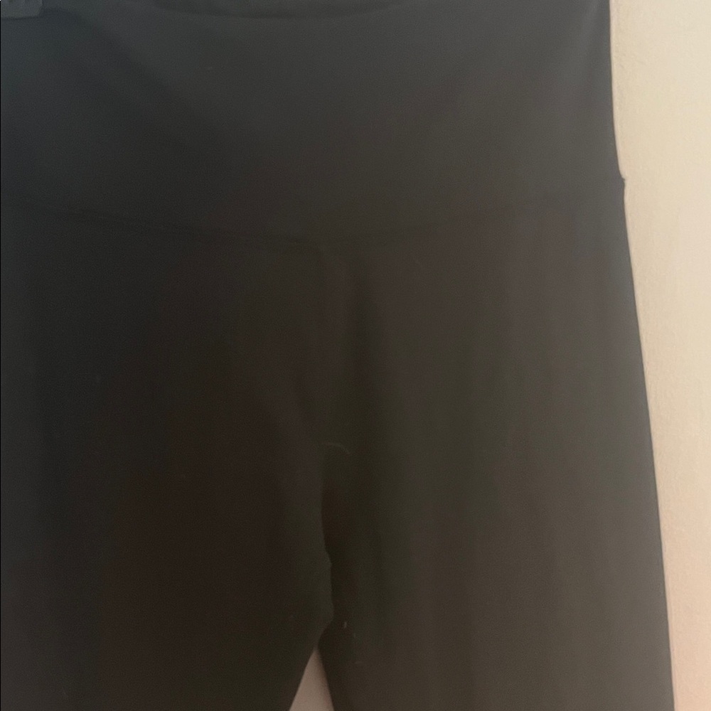 Black and Gold Ombre Leggings - Picture 3 of 5